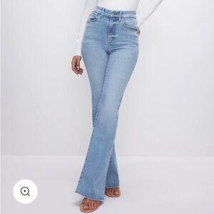 Good American Always Fits Classic Bootcut Jeans size 6-12